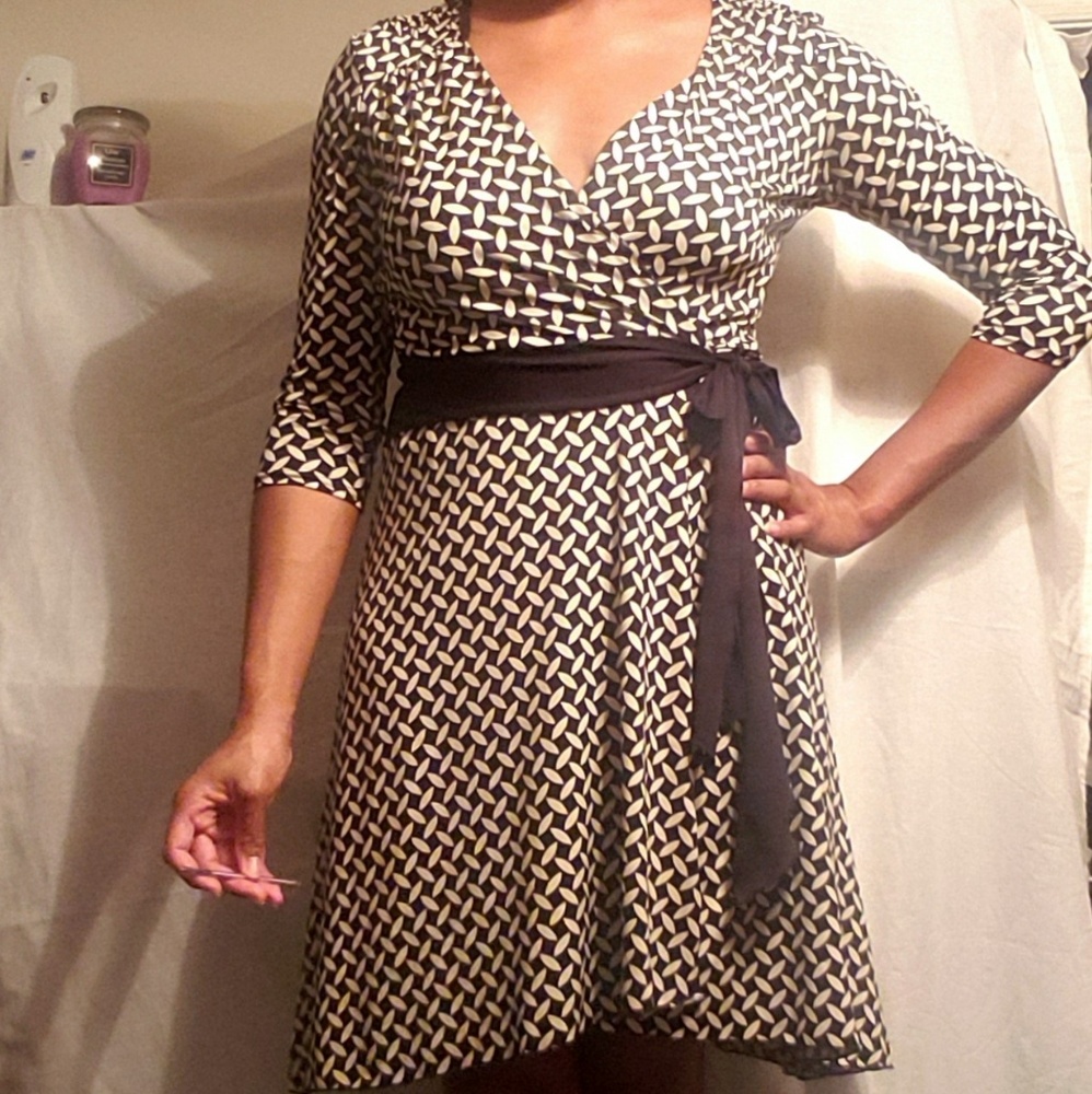 BOGO 2-$25, 3-$30 BlackNWhite Pattern Wrap Dress